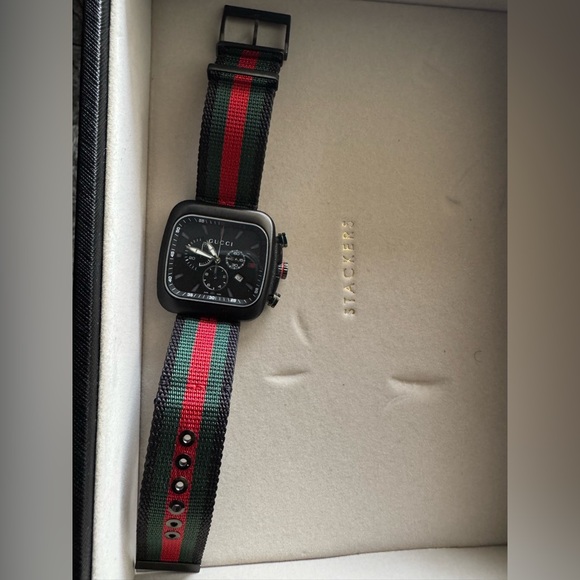 Gucci Mens 42mm Leather Watch YA133206 - Picture 3 of 4